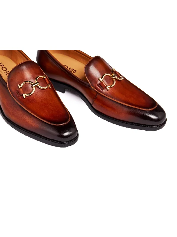 GOLD BUCKLE LOAFERS IN BROWN