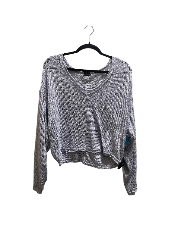 Top Long Sleeve By Urban Outfitters In Purple, Size: M