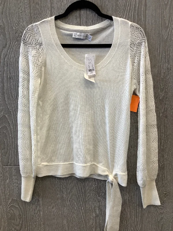 Top Long Sleeve By New York And Co In White, Size: Xs